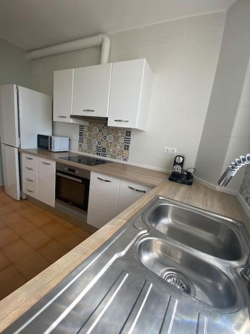 Apartamento Ideal Para Familias Mora la Nueva Bagian luar foto
